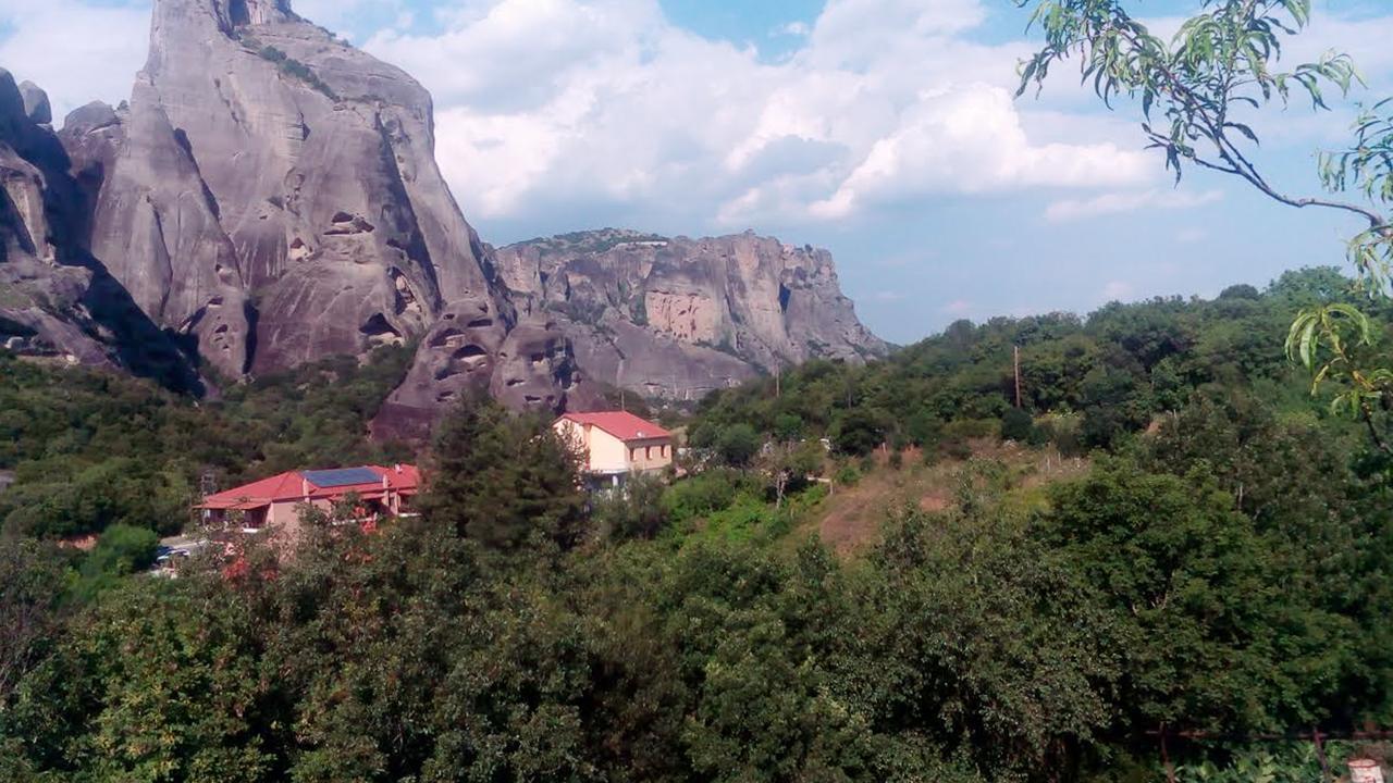 קאלאבאקה Majestic View Home Just Under Meteora Unesco Site מראה חיצוני תמונה